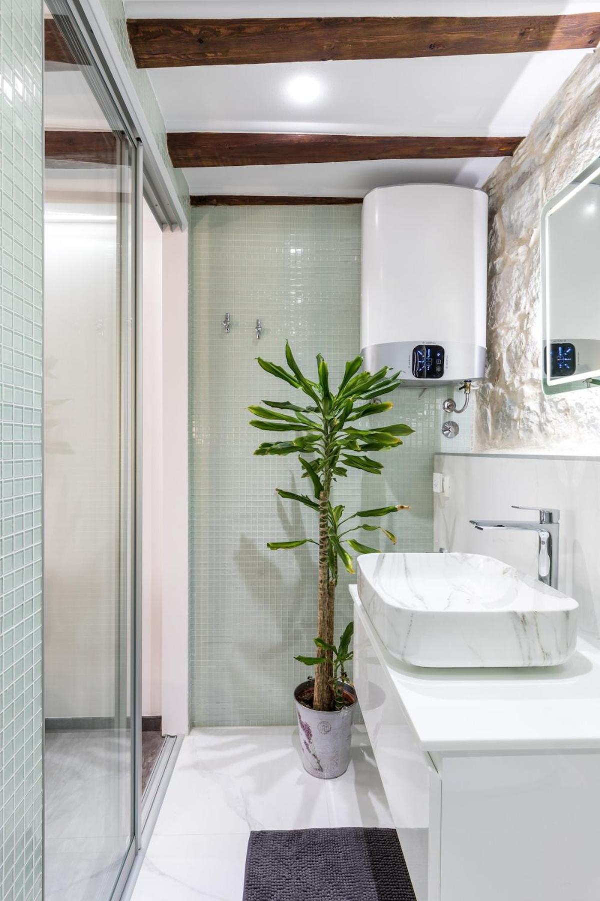 Bonbon Old Town Private En-Suite Room Split Buitenkant foto
