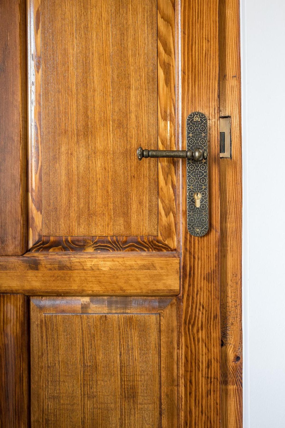 Bonbon Old Town Private En-Suite Room Split Buitenkant foto