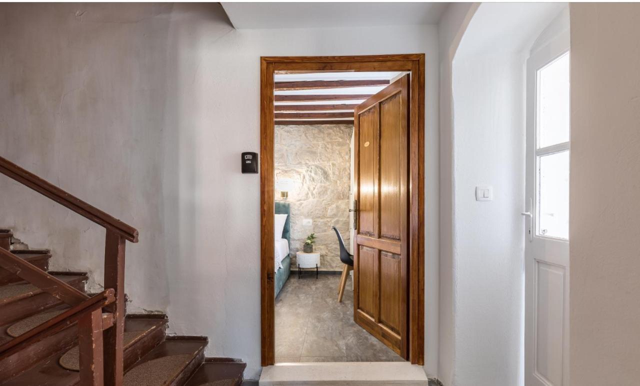 Bonbon Old Town Private En-Suite Room Split Buitenkant foto